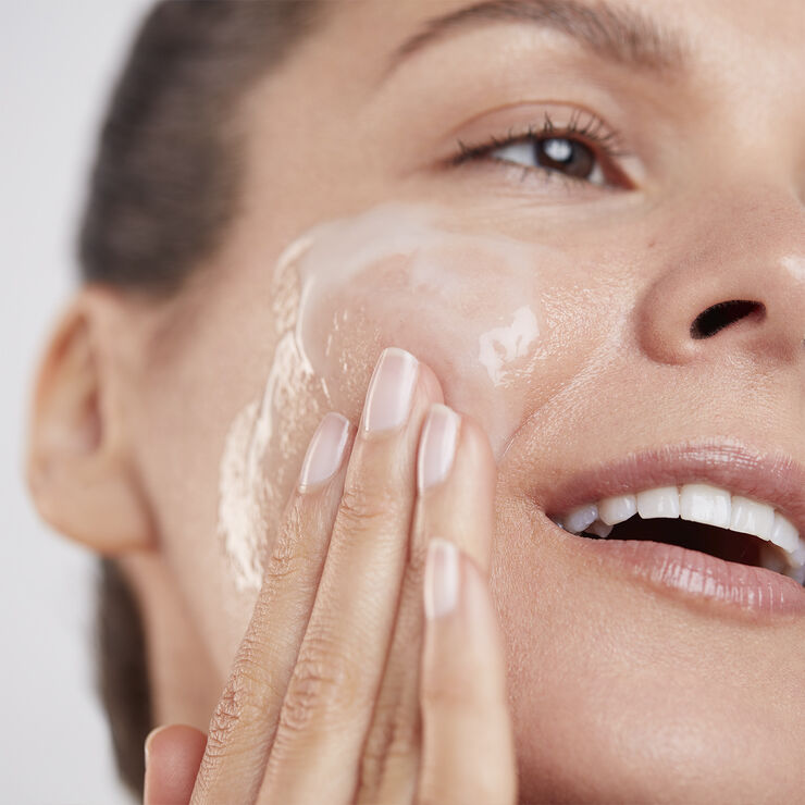 Tri-Enzyme Resurfacing Facial Wash 200 ml.