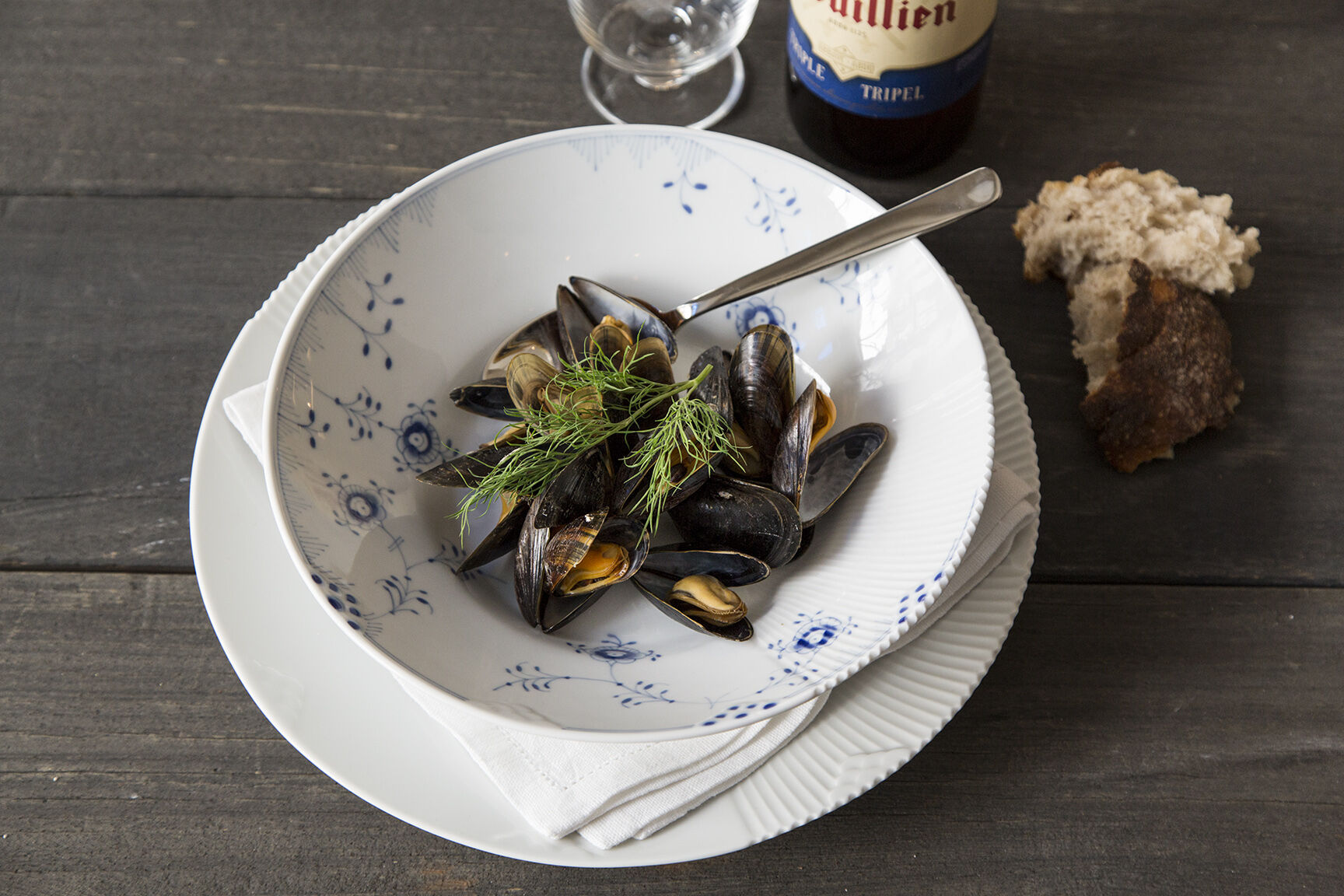 Blue Elements 24. 5 cm djup tallrik