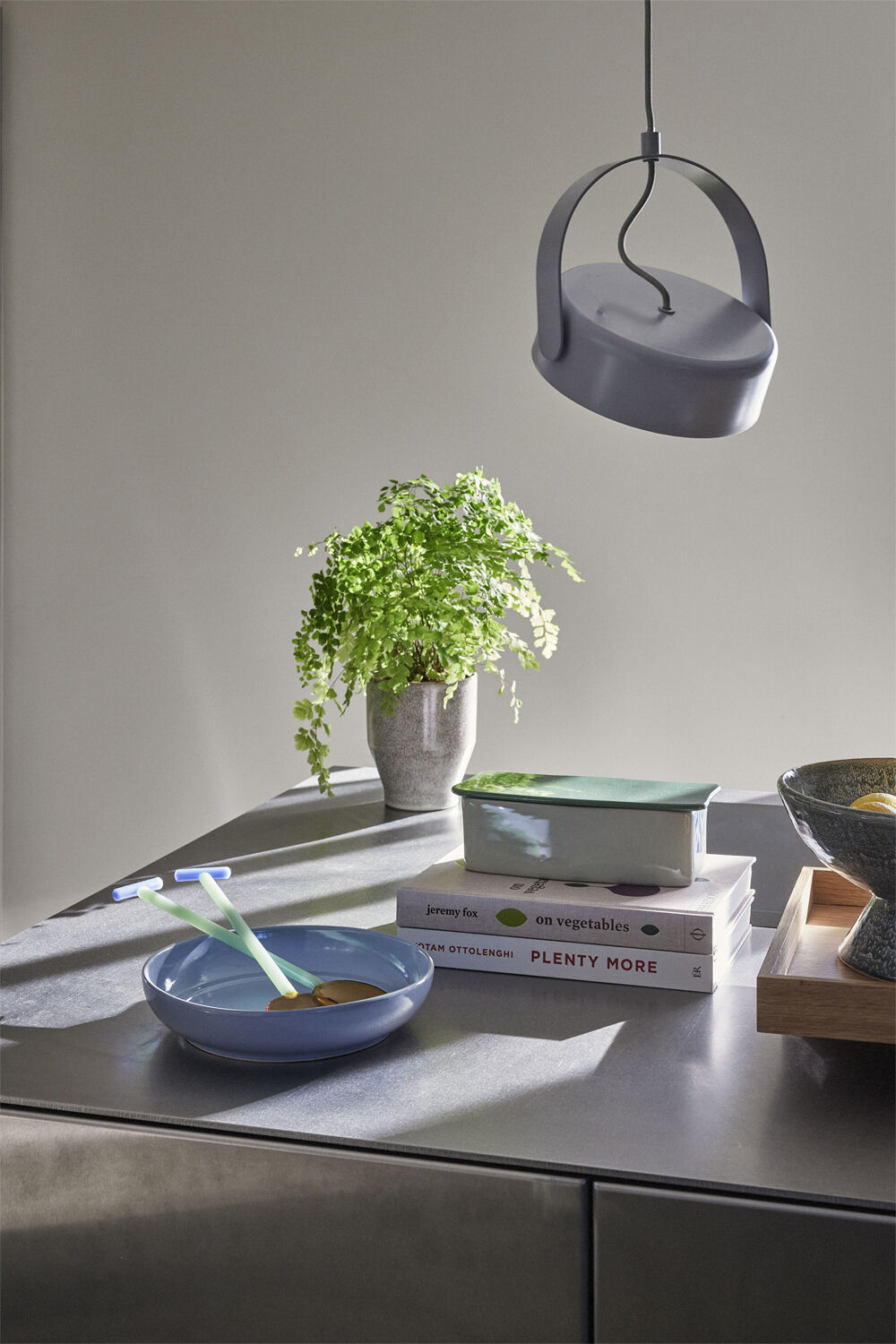 Crave Salatbestik Ravfarve/Lysegr&oslash;n/Bl&aring; s&aelig;t af 2