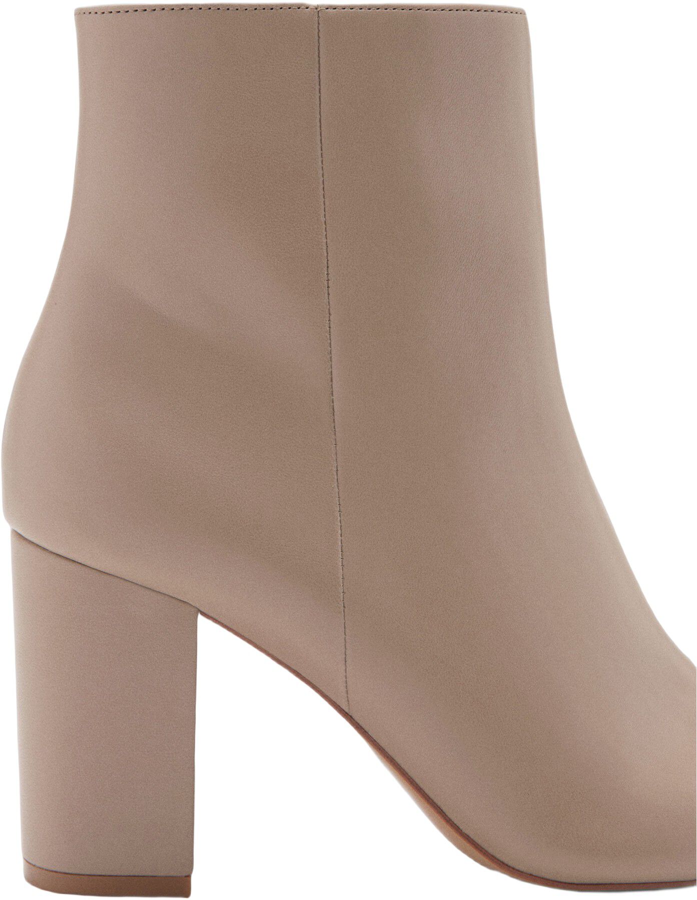 Ankle boots with block heel