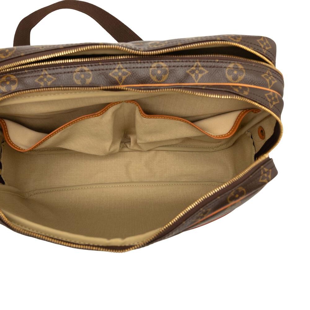 Louis Vuitton Reporter