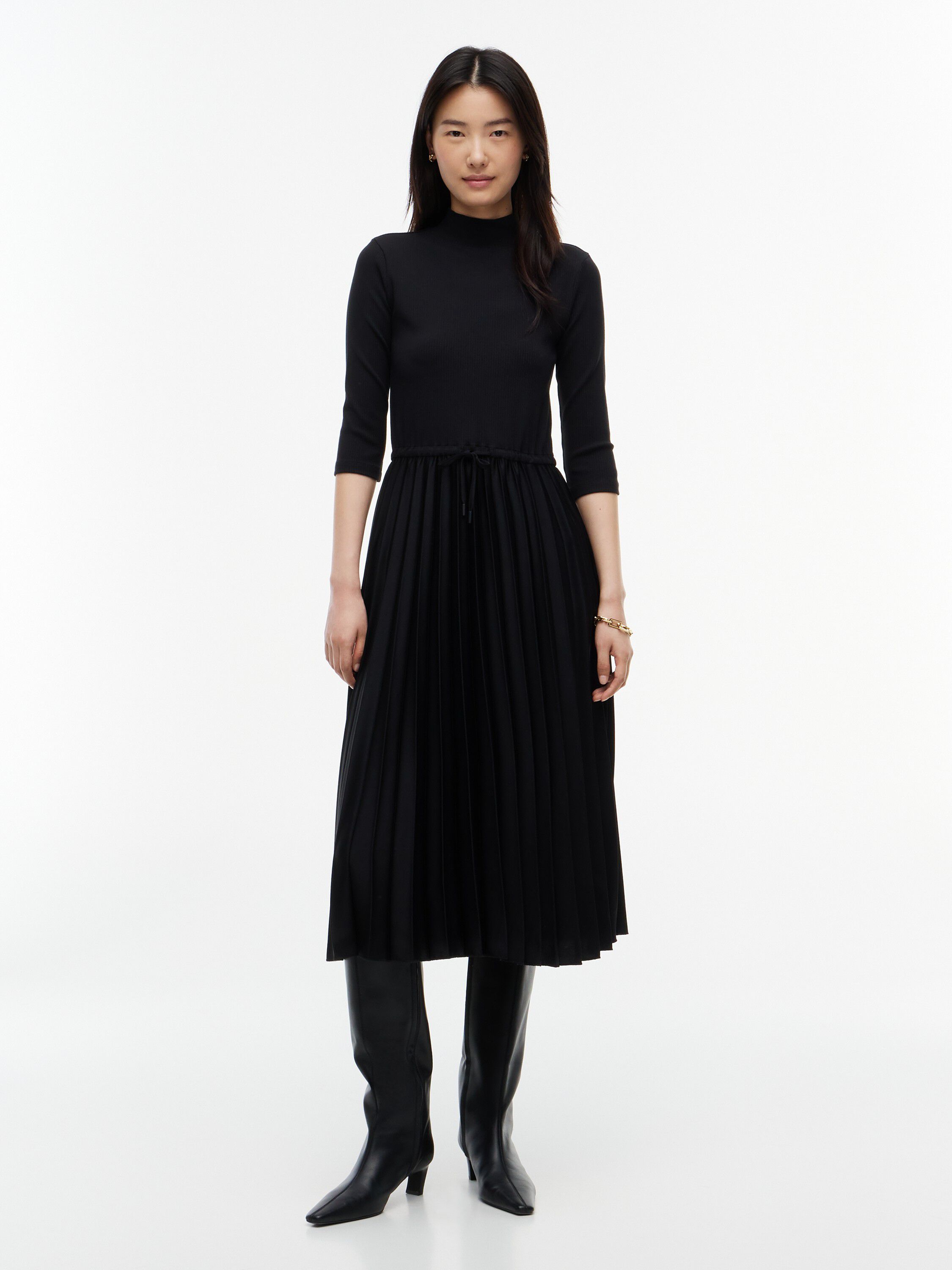 Ribbed Pleated Slim Midi Dress