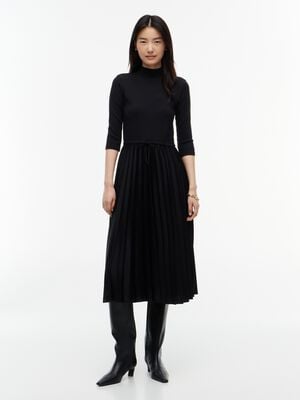 Ribbed Pleated Slim Midi Dress