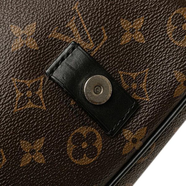 Louis Vuitton Messenger