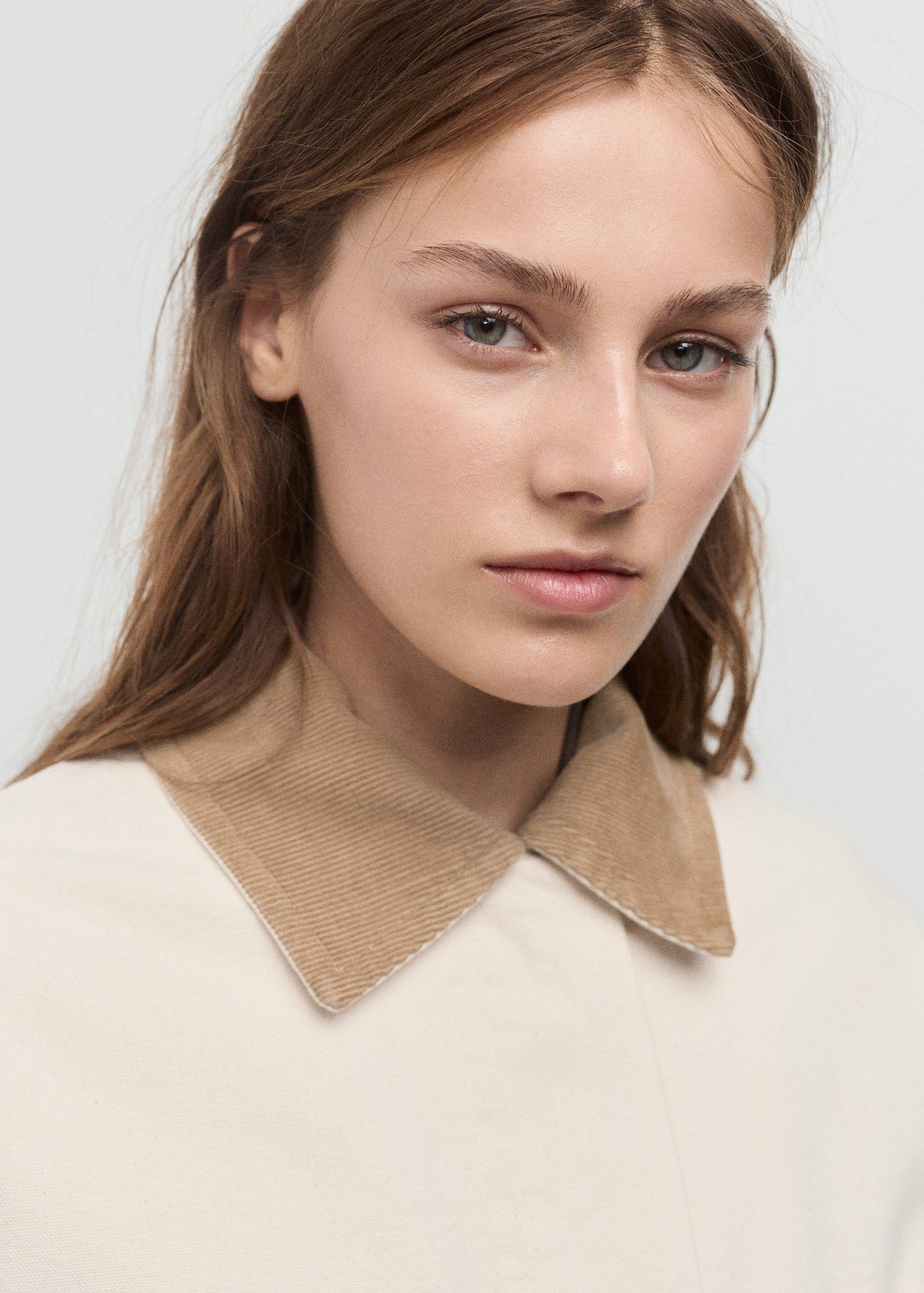 Denim parka with corduroy collar