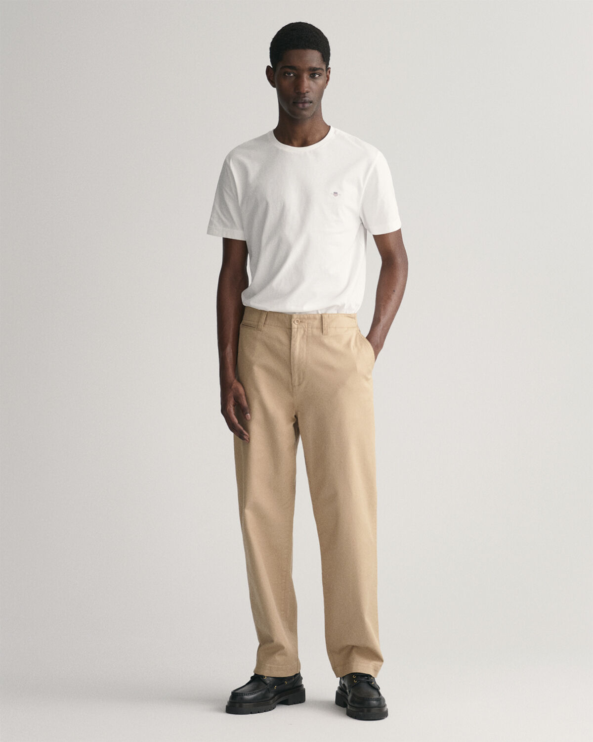 REG SHIELD SS T-SHIRT