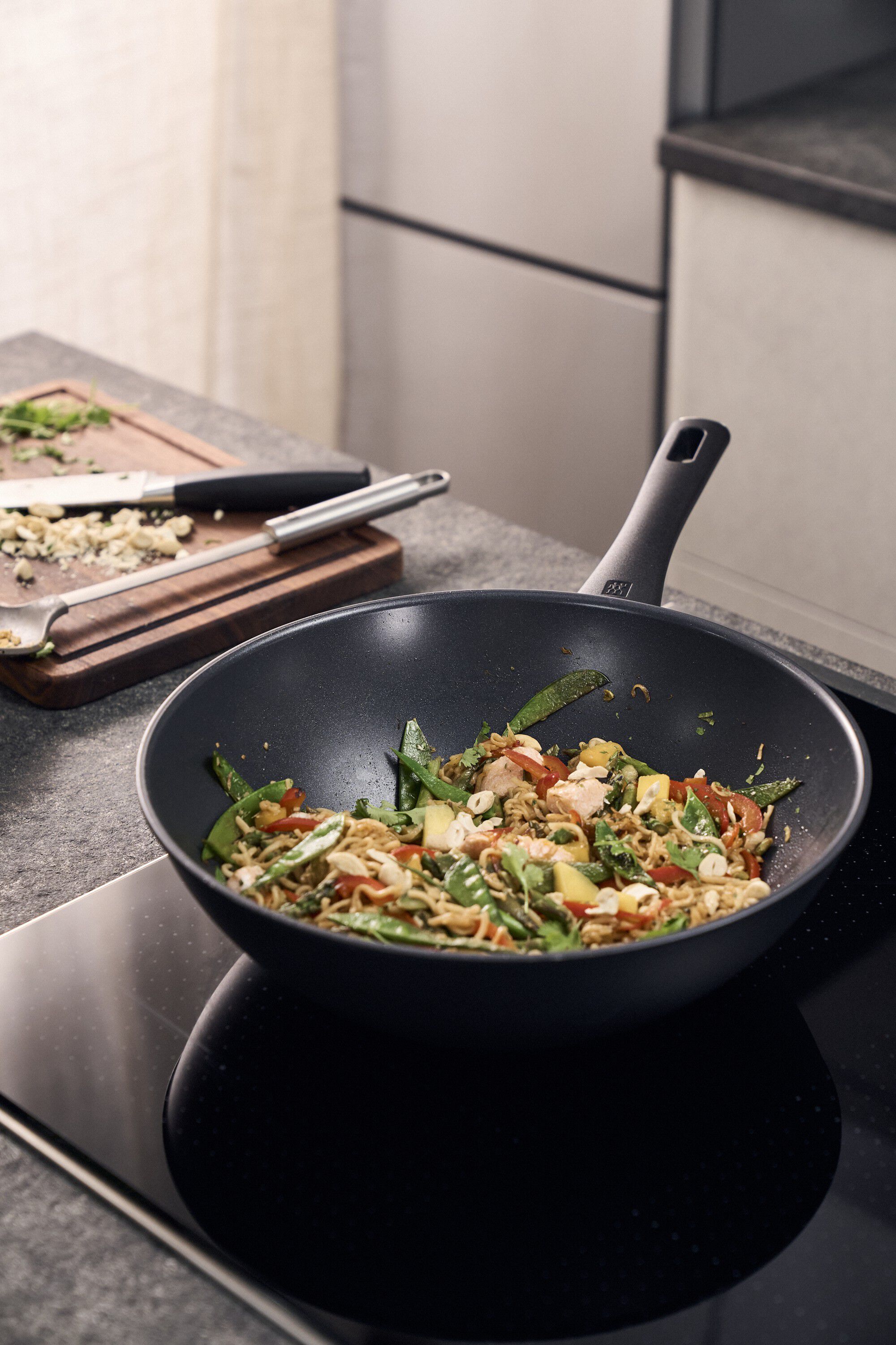 Madura Plus Ceramic Wok, 30 cm, Aluminum, Titanf&ouml;rst&auml;rkt keramisk non-