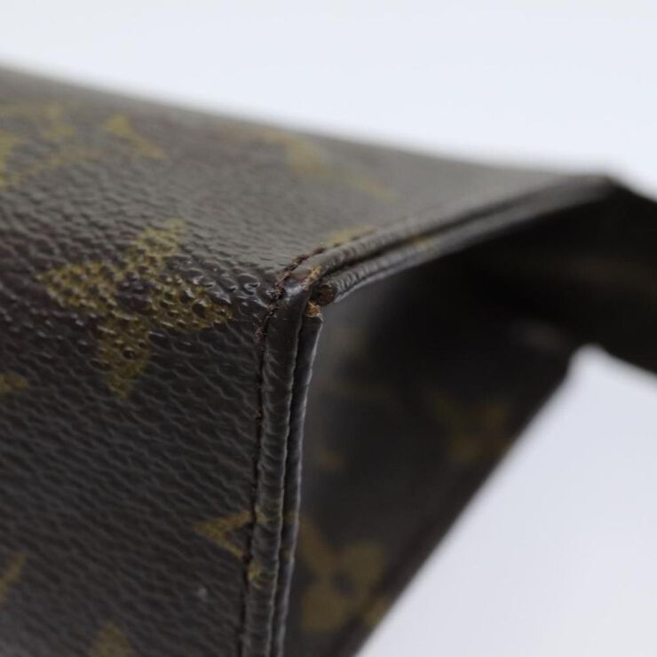 Louis Vuitton Poche Toilette