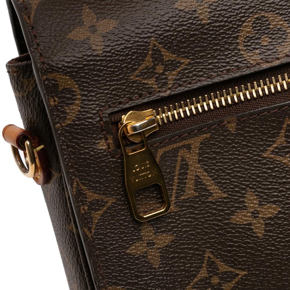 Louis Vuitton Pochette M&eacute;tis