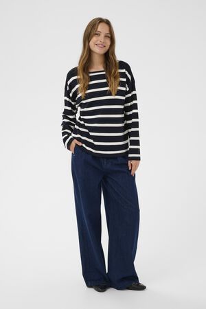 NilieSZ St. Boatneck Pullover