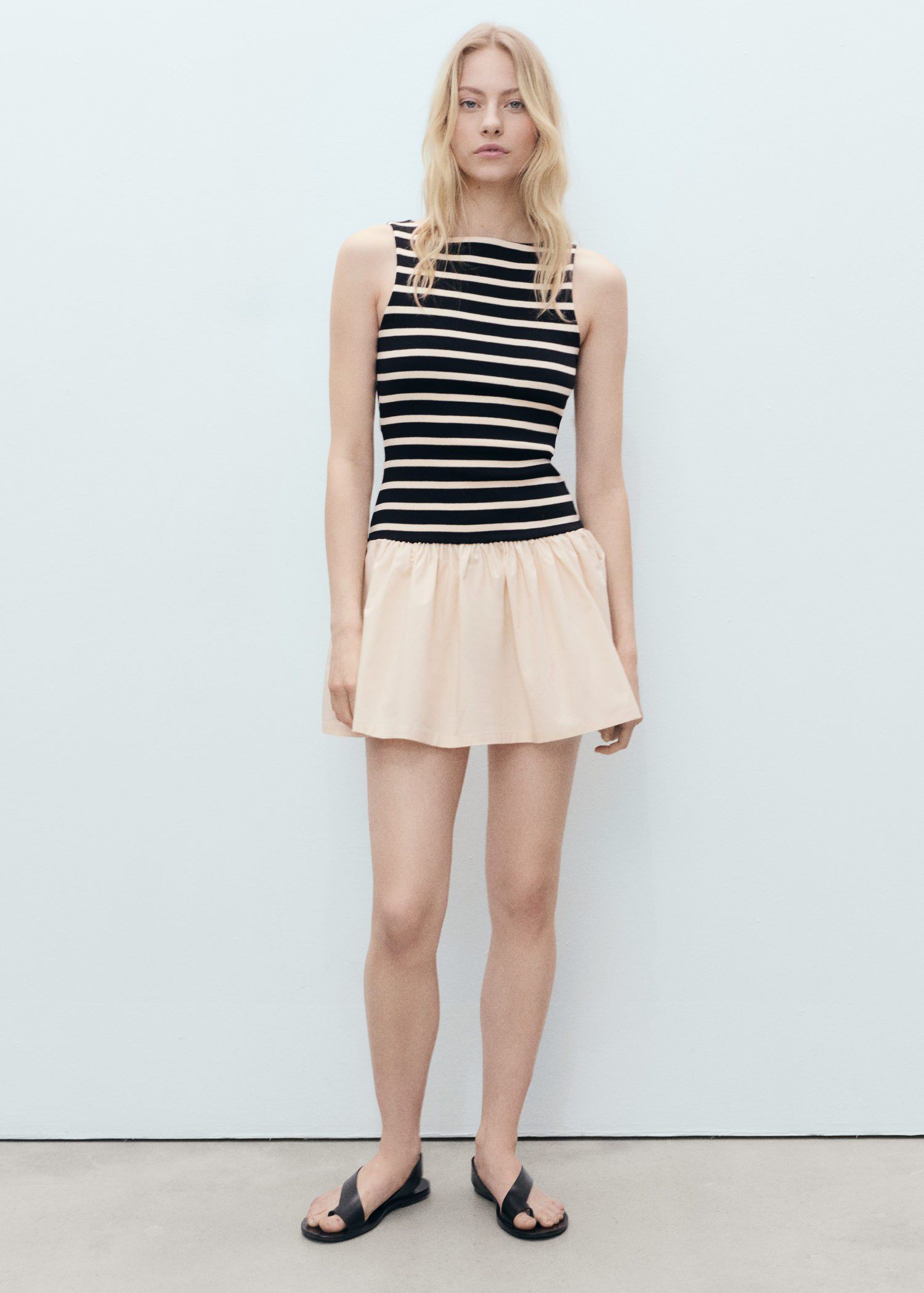 Short dress combined design