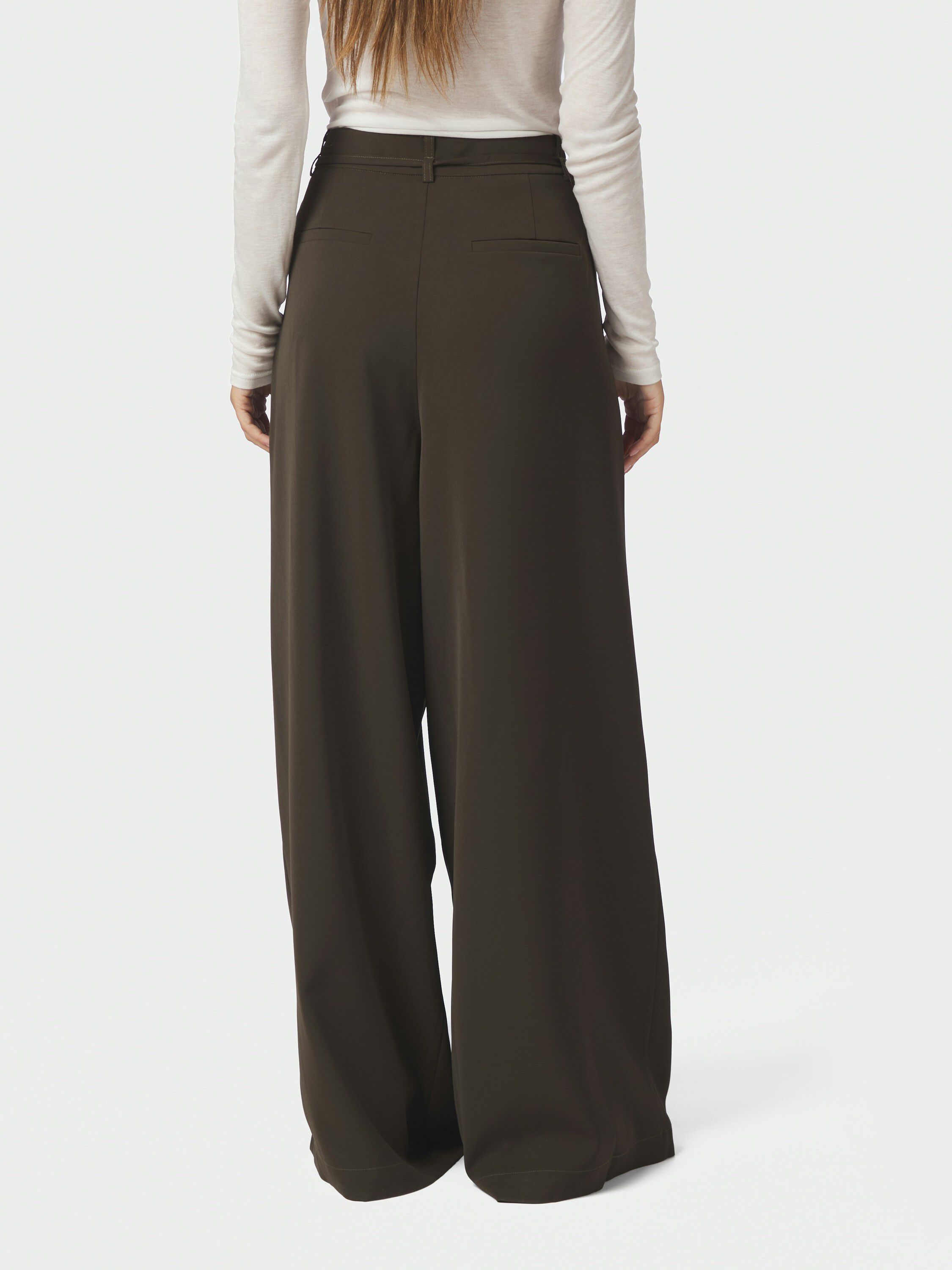 Eddina Woven Pants