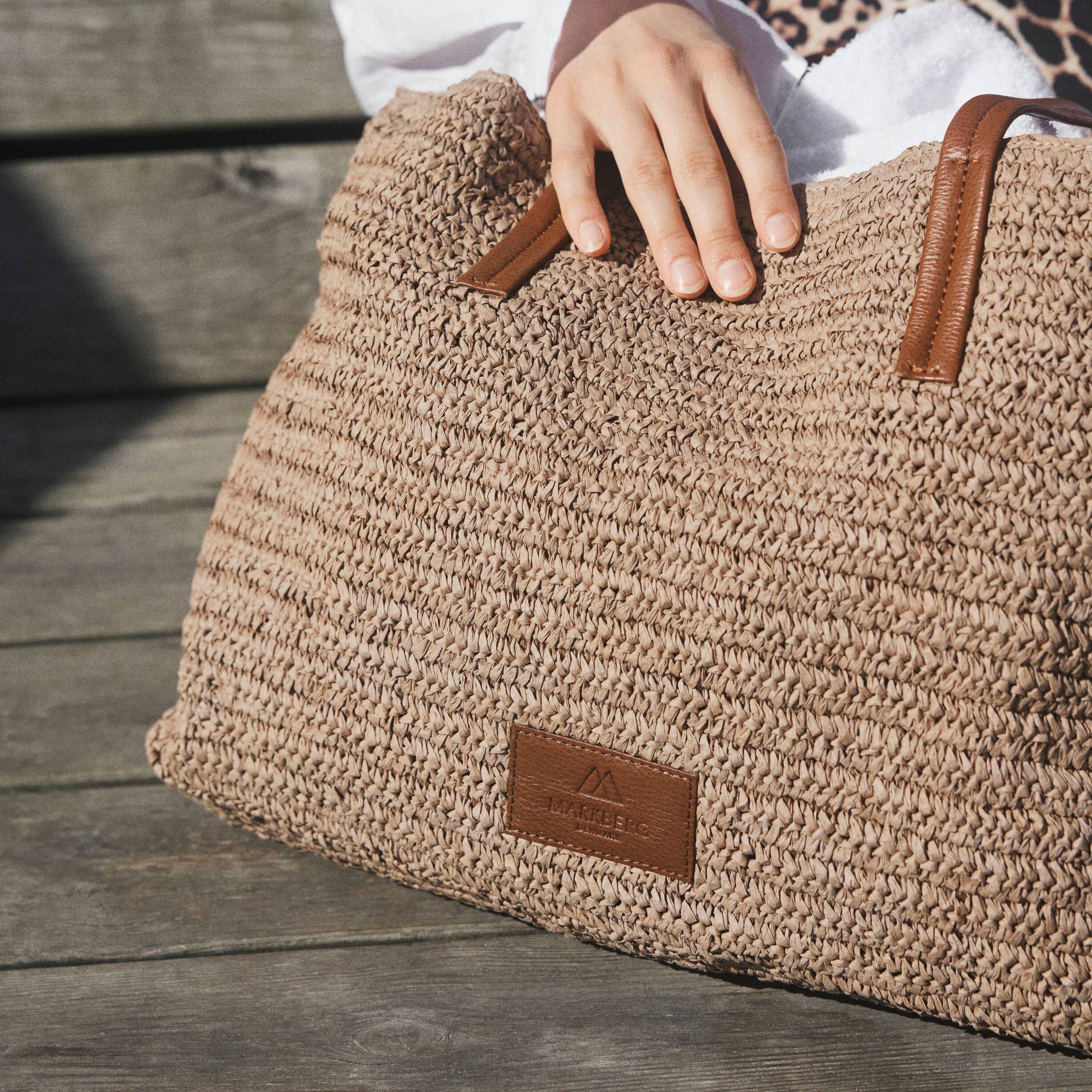 AvaniMBG Shopper, Raffia