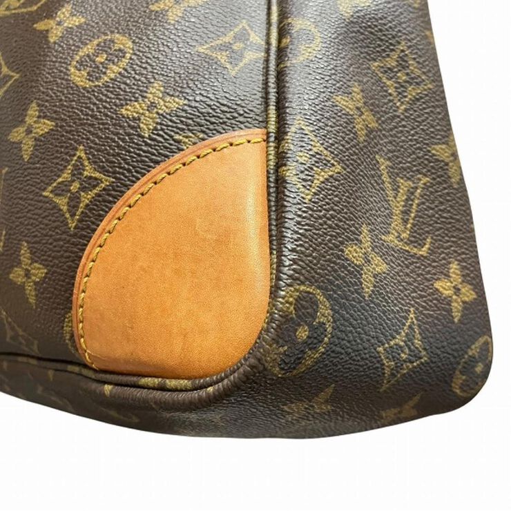 Louis Vuitton Shoulder Bags