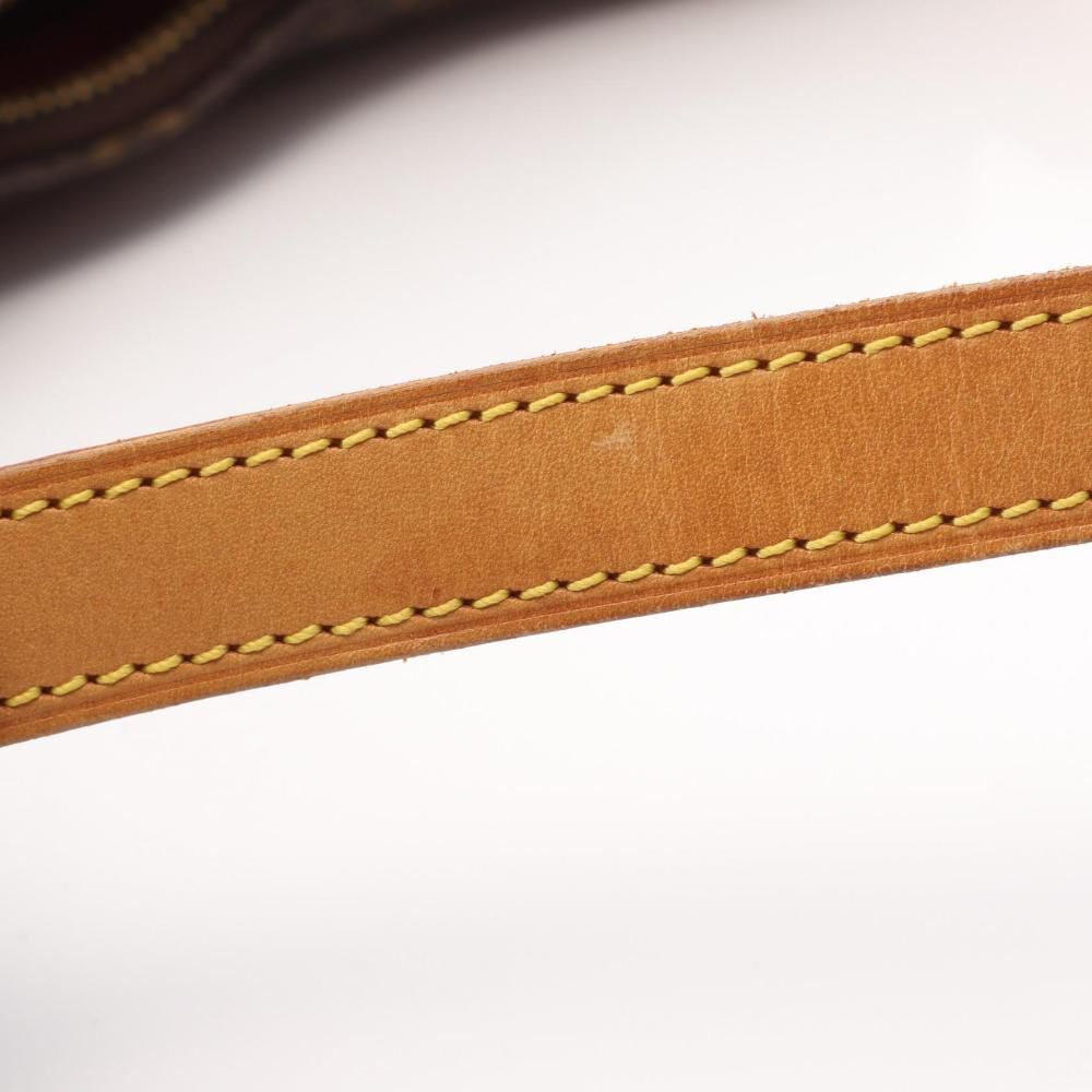 Louis Vuitton Croissant