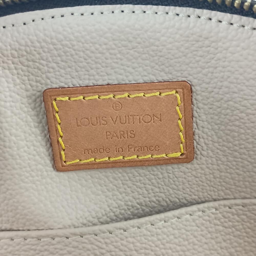 Louis Vuitton Pouch