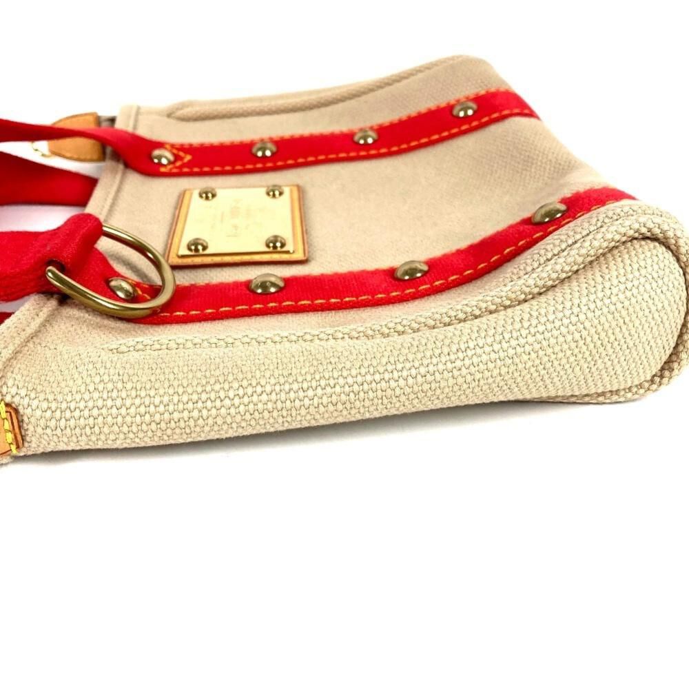 Louis Vuitton Antigua