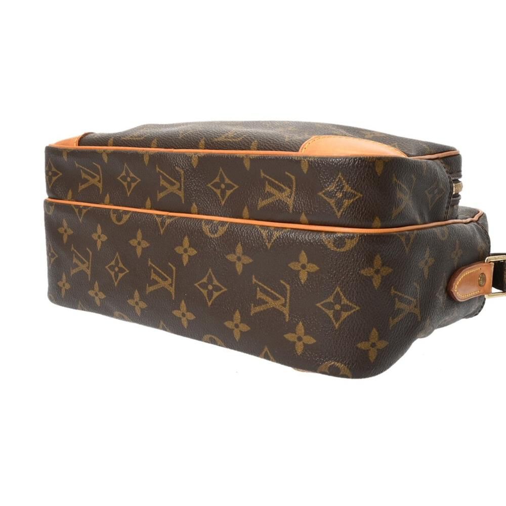 Louis Vuitton Shoulder Bags