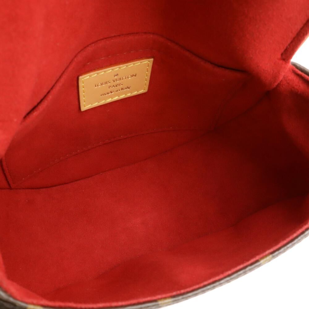 Louis Vuitton Shoulder Bags