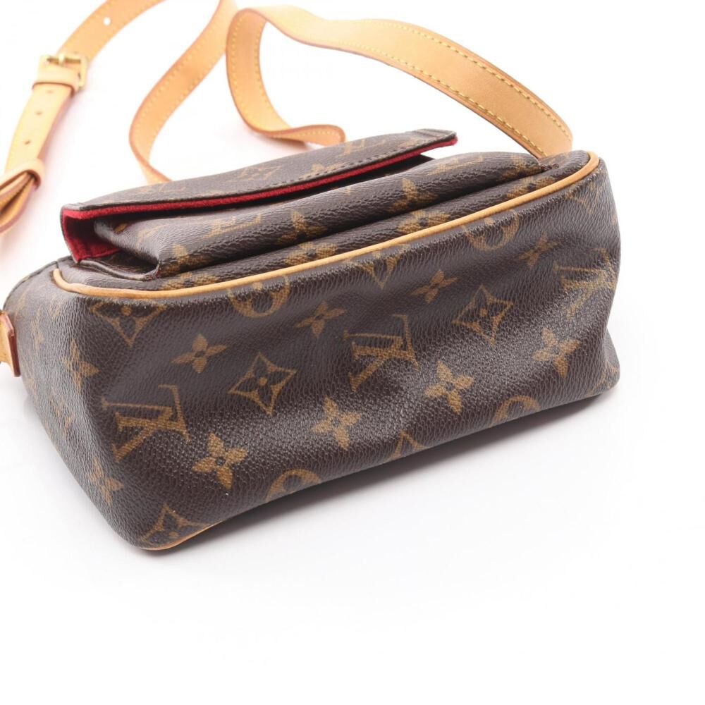 Louis Vuitton Shoulder Bags