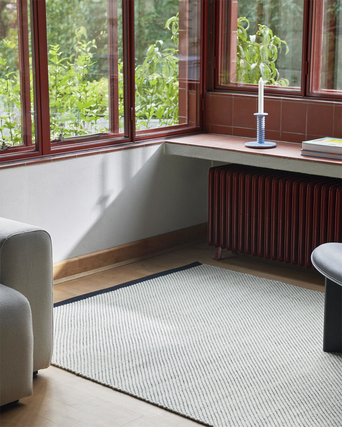 Bias Rug Tint-140 x 200-Black tint