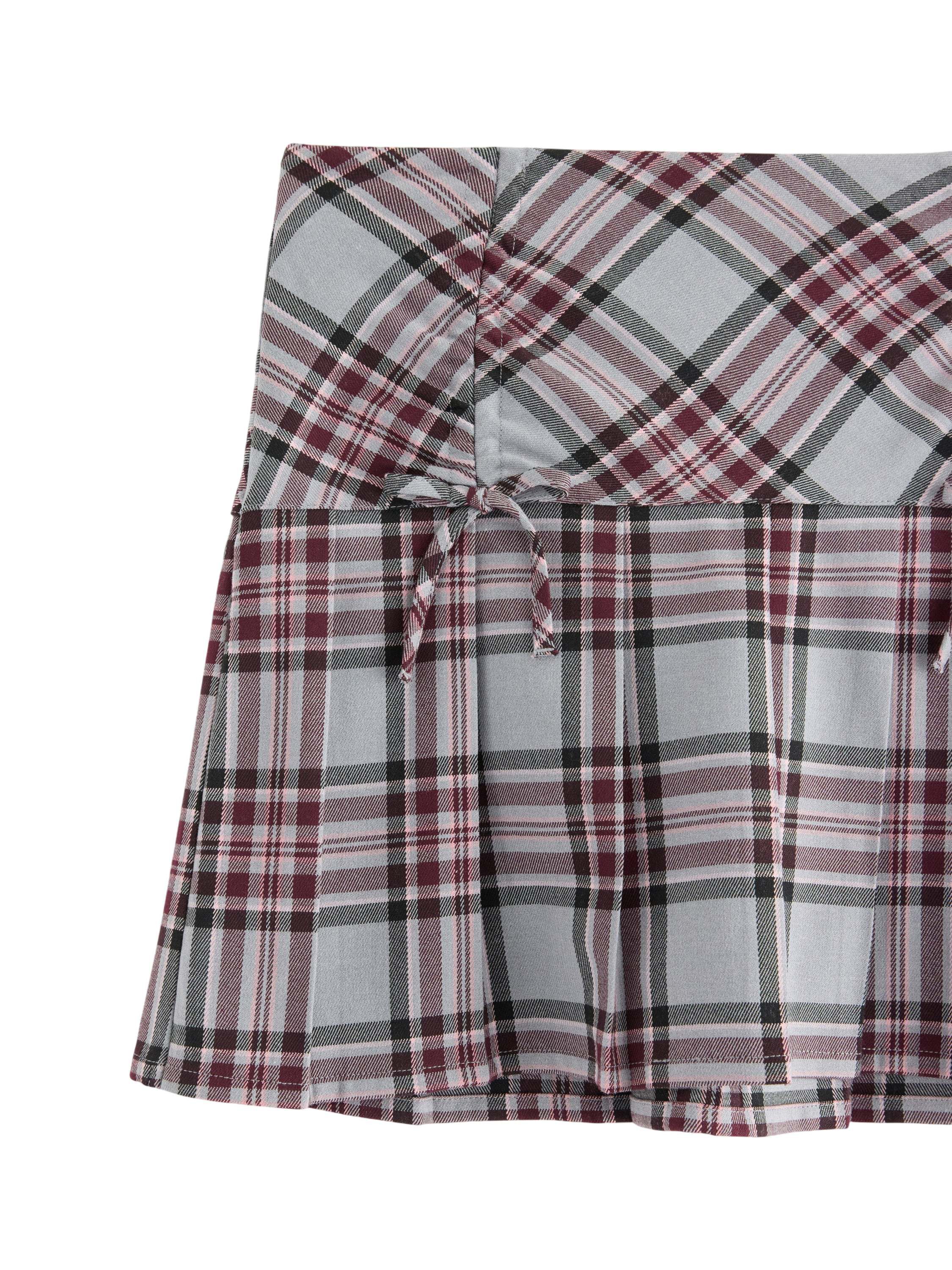 Skirt pleated with check and b