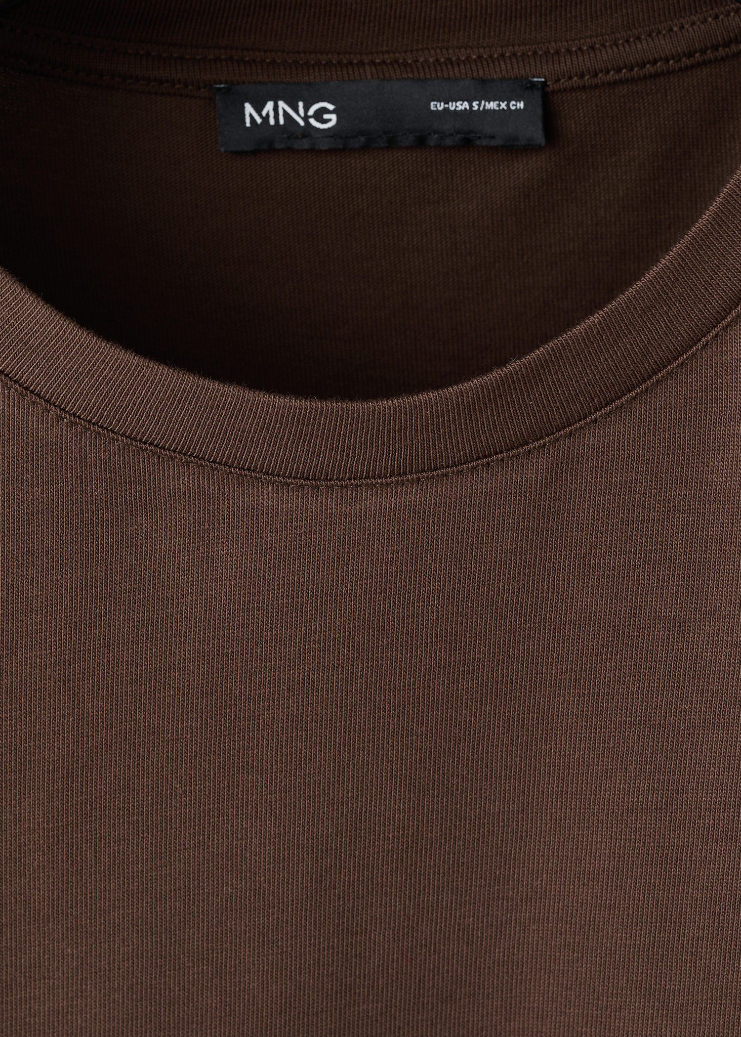 Short-sleeved cotton t-shirt
