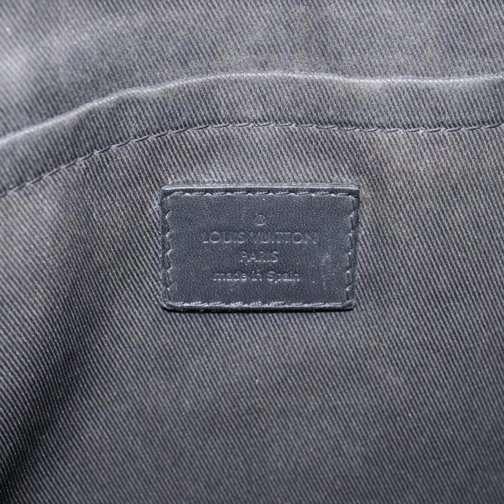 Louis Vuitton Clutch