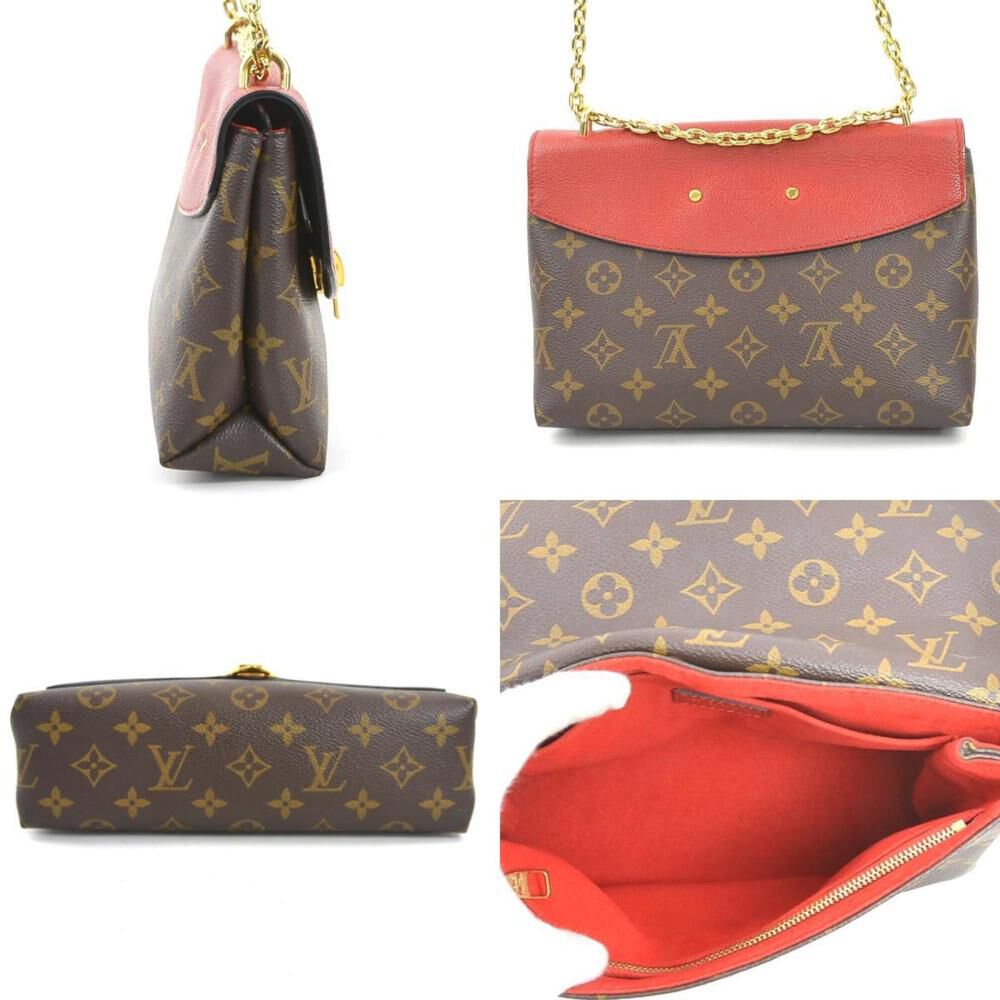 Louis Vuitton Shoulder Bags