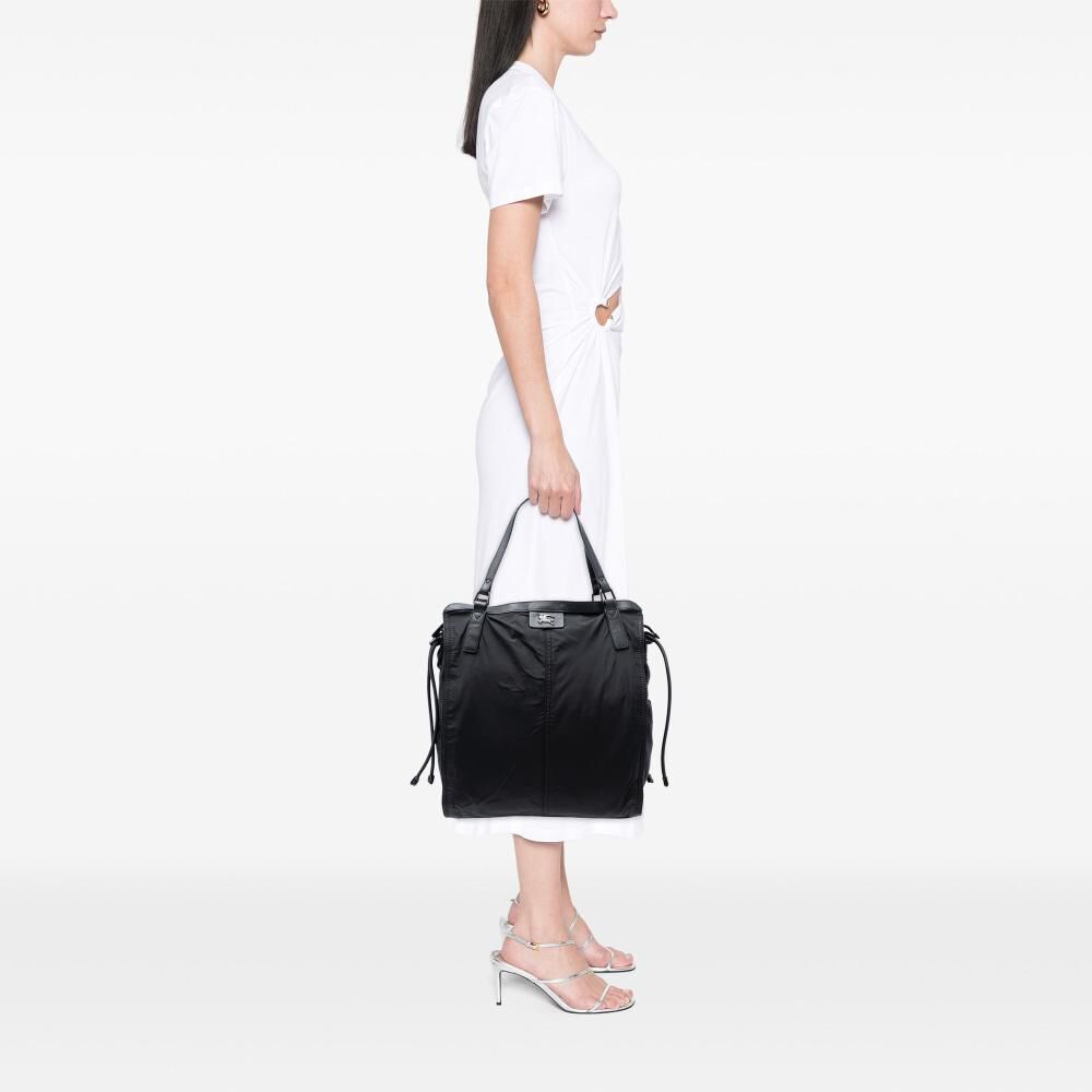 Burberry Tote