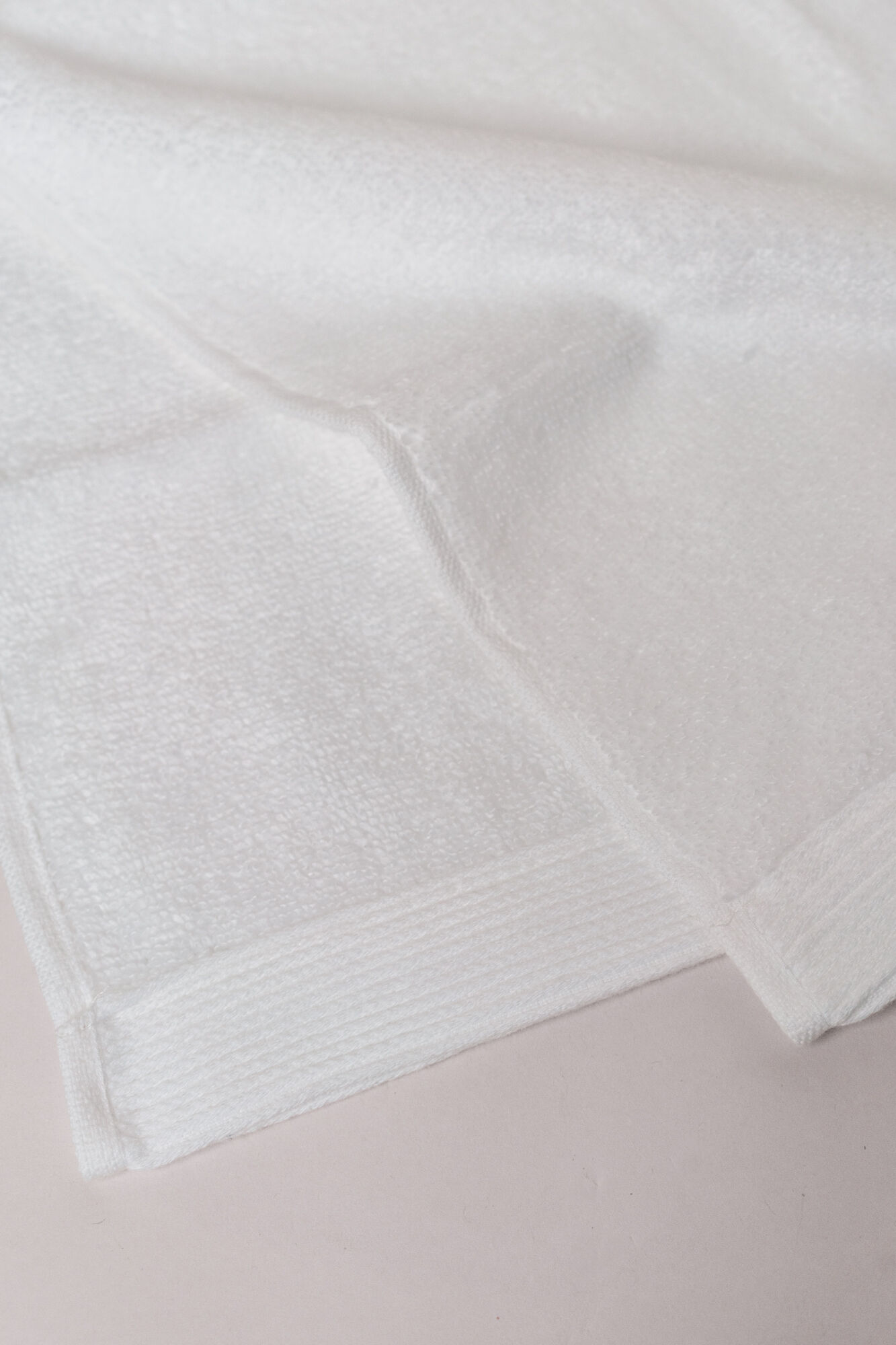 Hotel & Spa vit50x100 cm