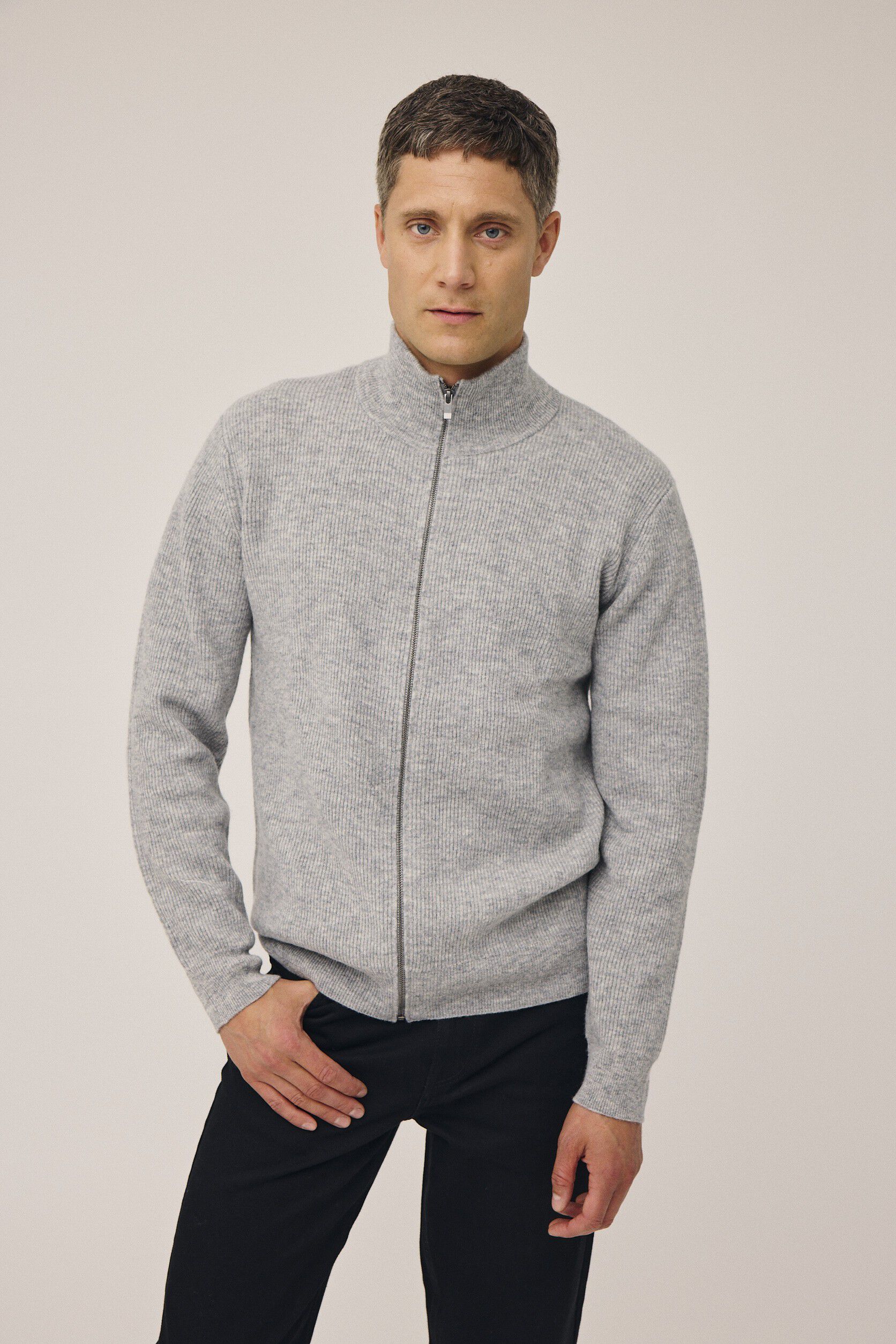 Maryn 4 Cardigan m. lynl&aring;s - 100% lammeuld RWS