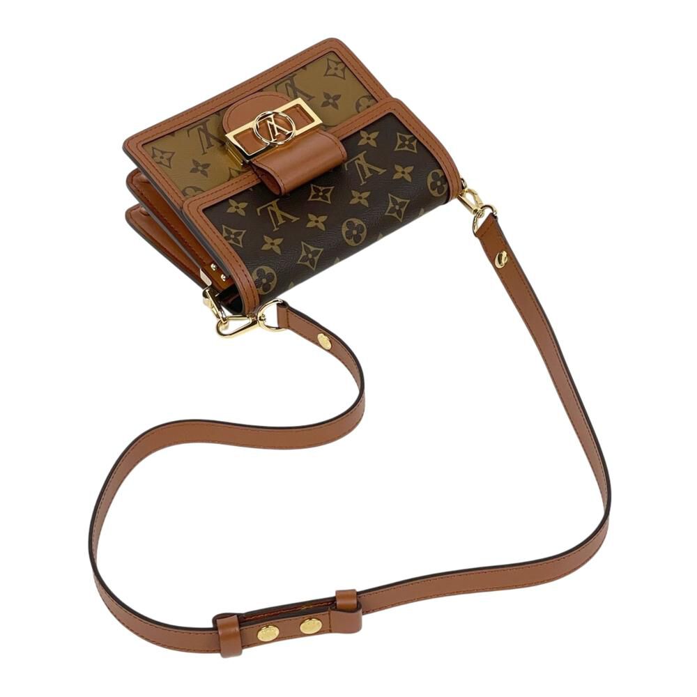 Louis Vuitton Shoulder Bags