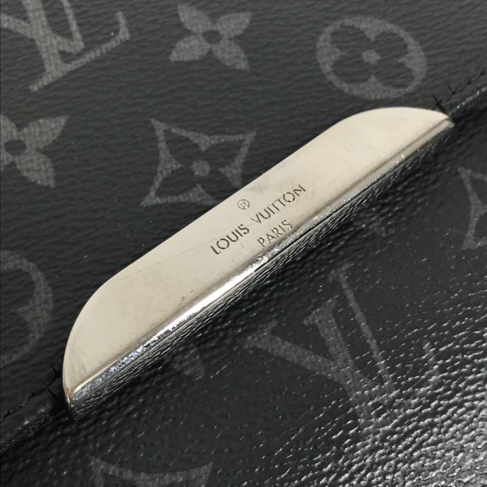 Louis Vuitton Messenger