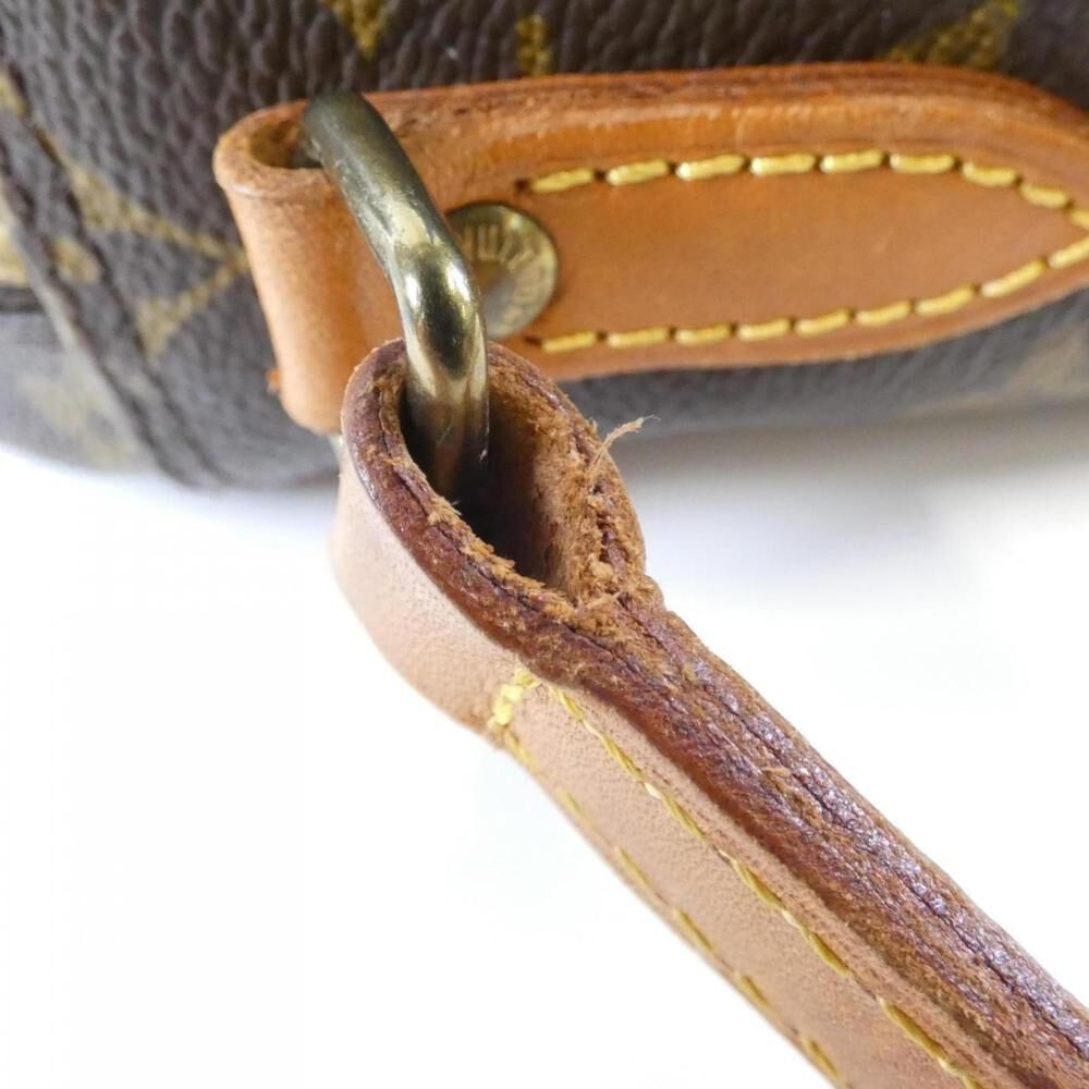 Louis Vuitton Shoulder Bags