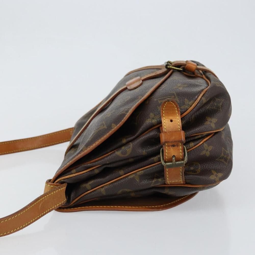 Louis Vuitton Saumur