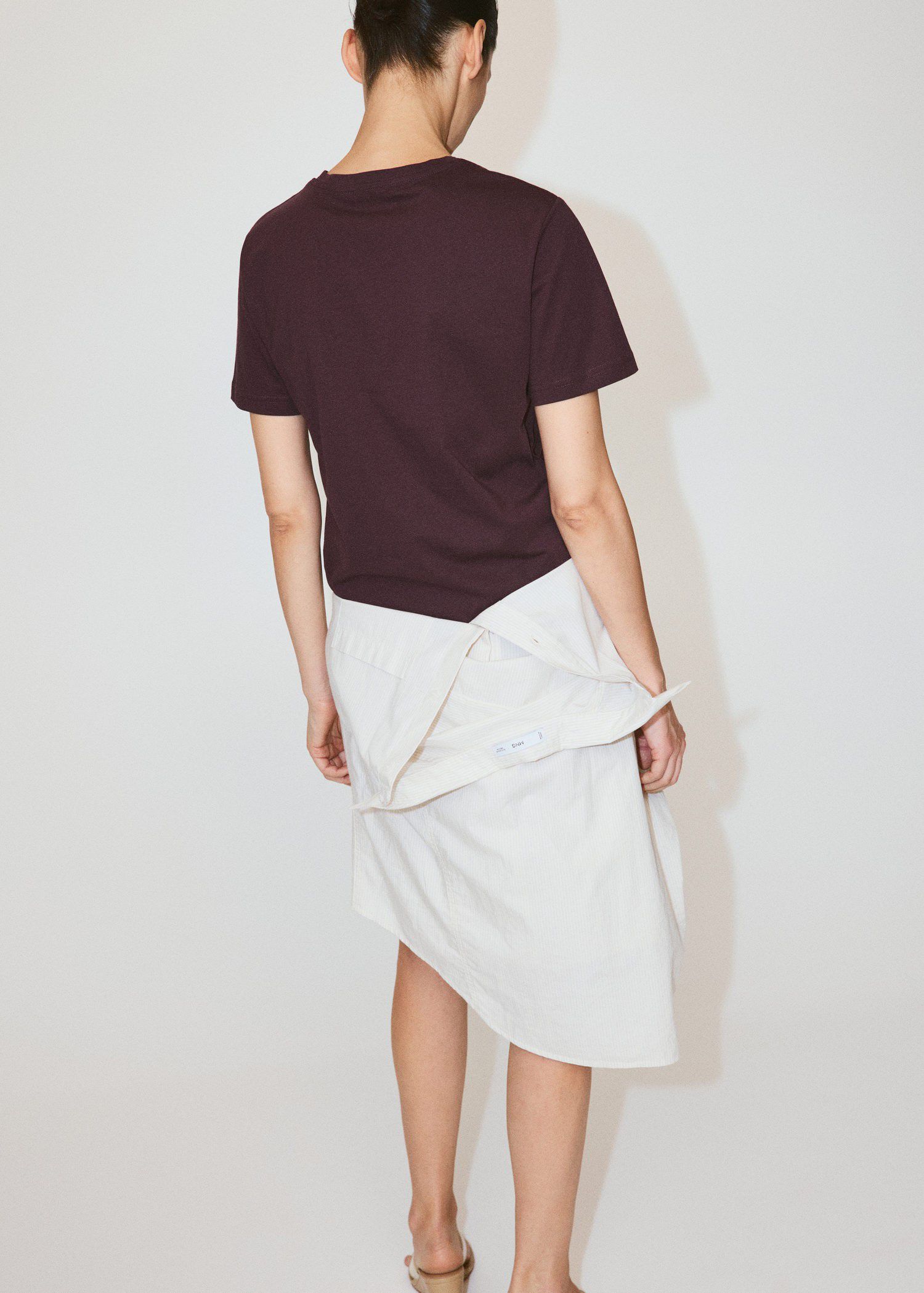 Rounded neck cotton t-shirt