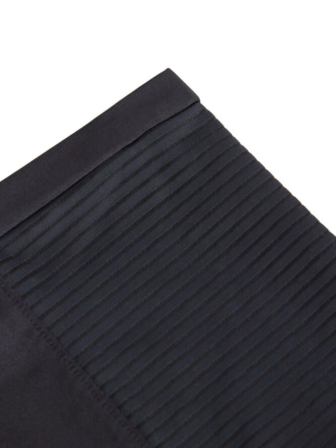 Trosor med hög midja