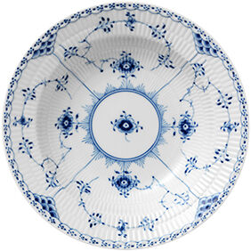 Blue Fluted Half Lace 21 cm djup tallrik