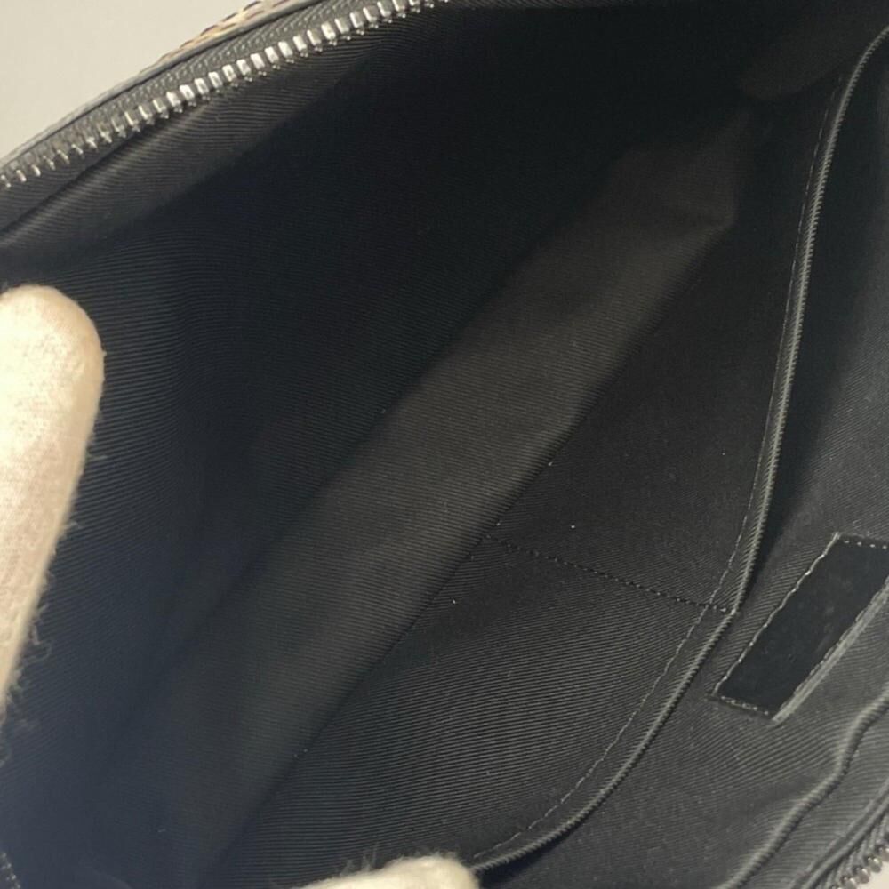 Louis Vuitton Messenger