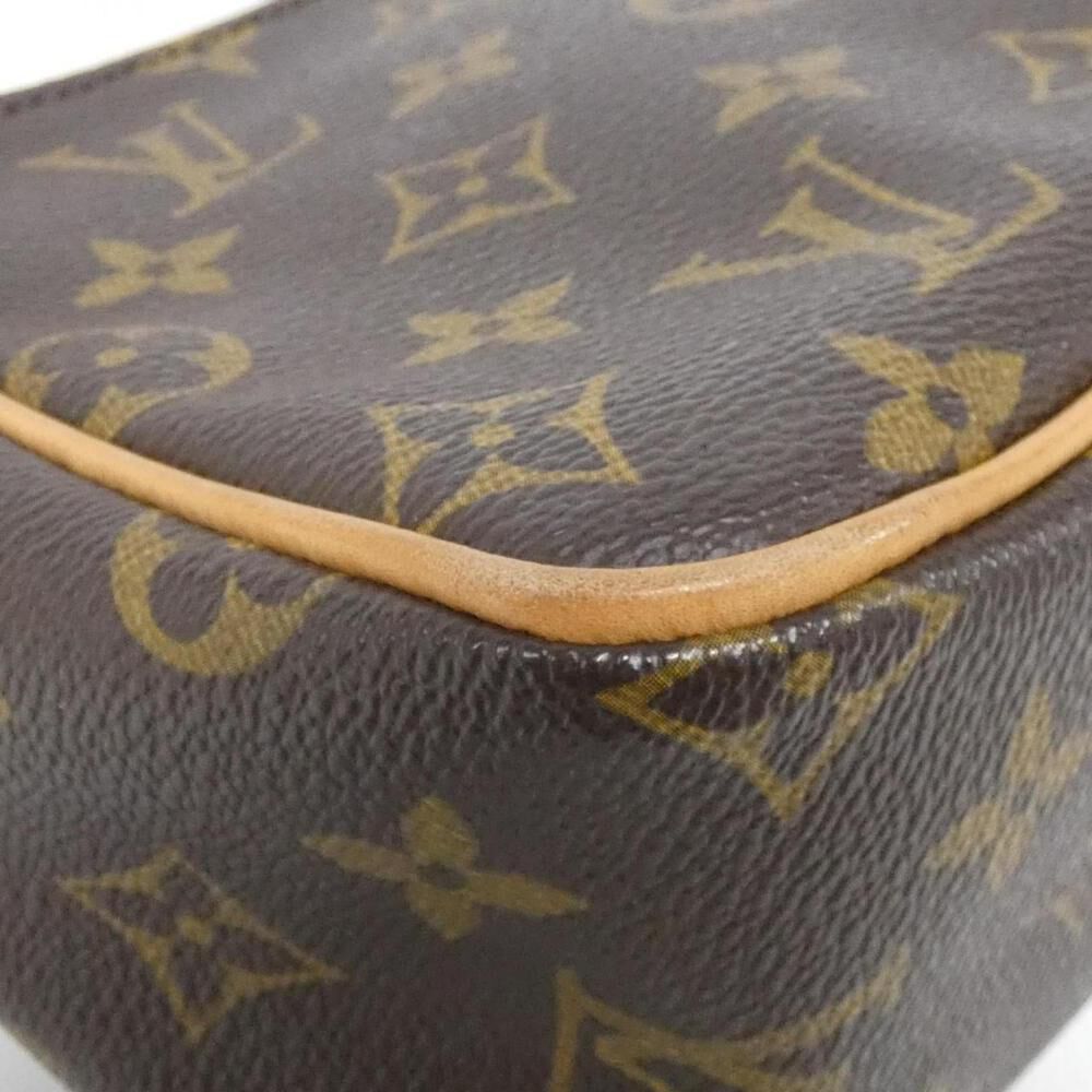 Louis Vuitton Shoulder Bags
