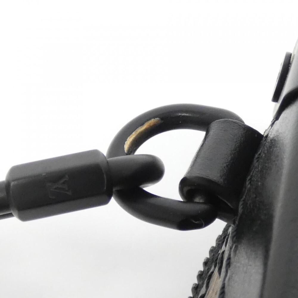 Louis Vuitton Shoulder Bags