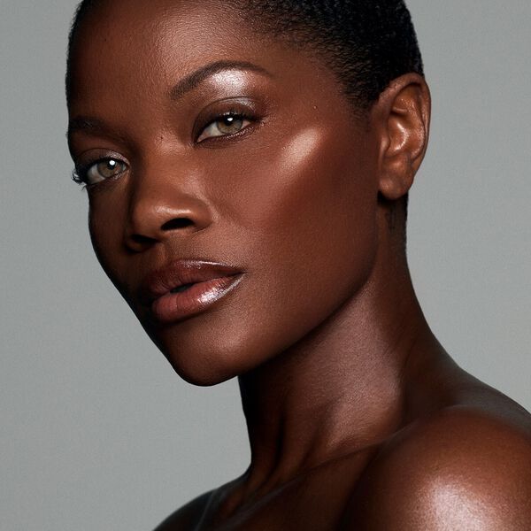 Bio-Radiant Glassy Highlighter Balm - Lystergivande ansiktsbalsam