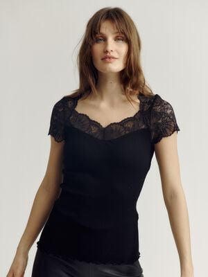 RWBeatha Silk Capsleeve T-shirt