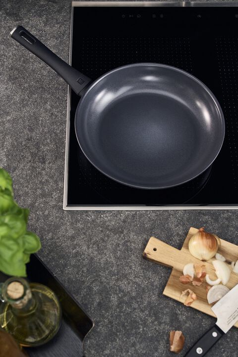 Madura Plus Ceramic Stekpanna, 20 cm, Aluminum, Titanförstärkt keramis