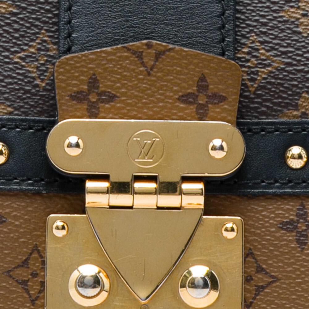 Louis Vuitton Clutch