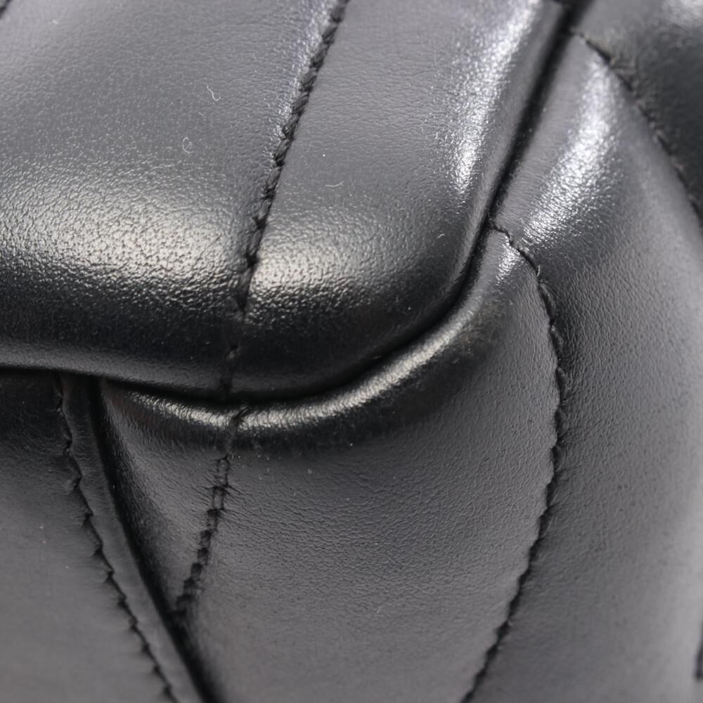 Yves Saint Laurent Shoulder Bag