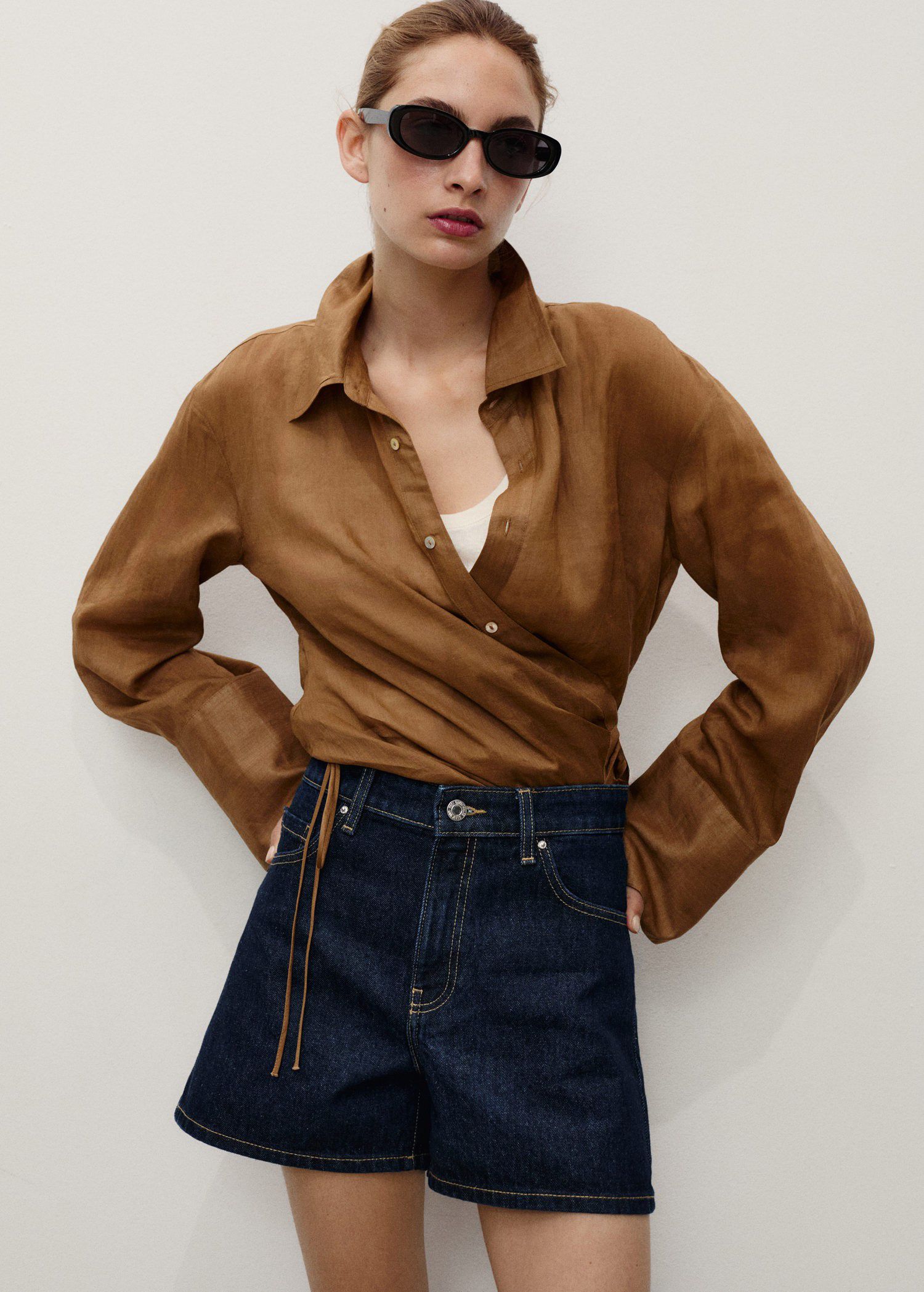 High-waisted straight-fit denim sho