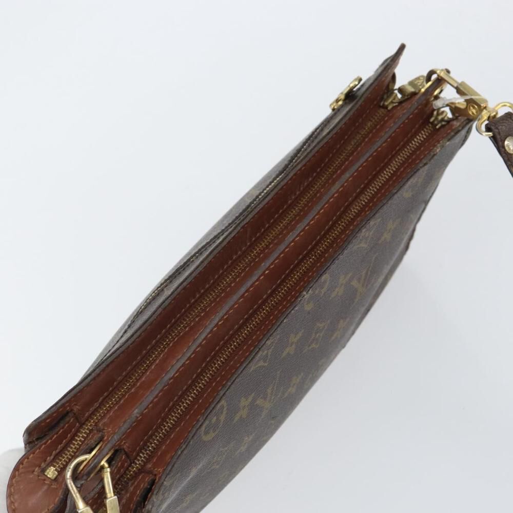 Louis Vuitton Shoulder Bags