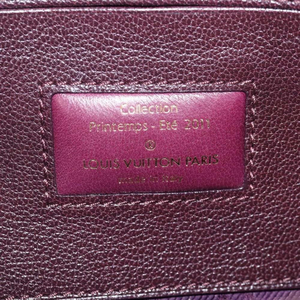 Louis Vuitton Shoulder Bags